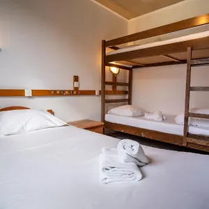 eau-vive-lescheraines.hotels-rhonealpes.com/