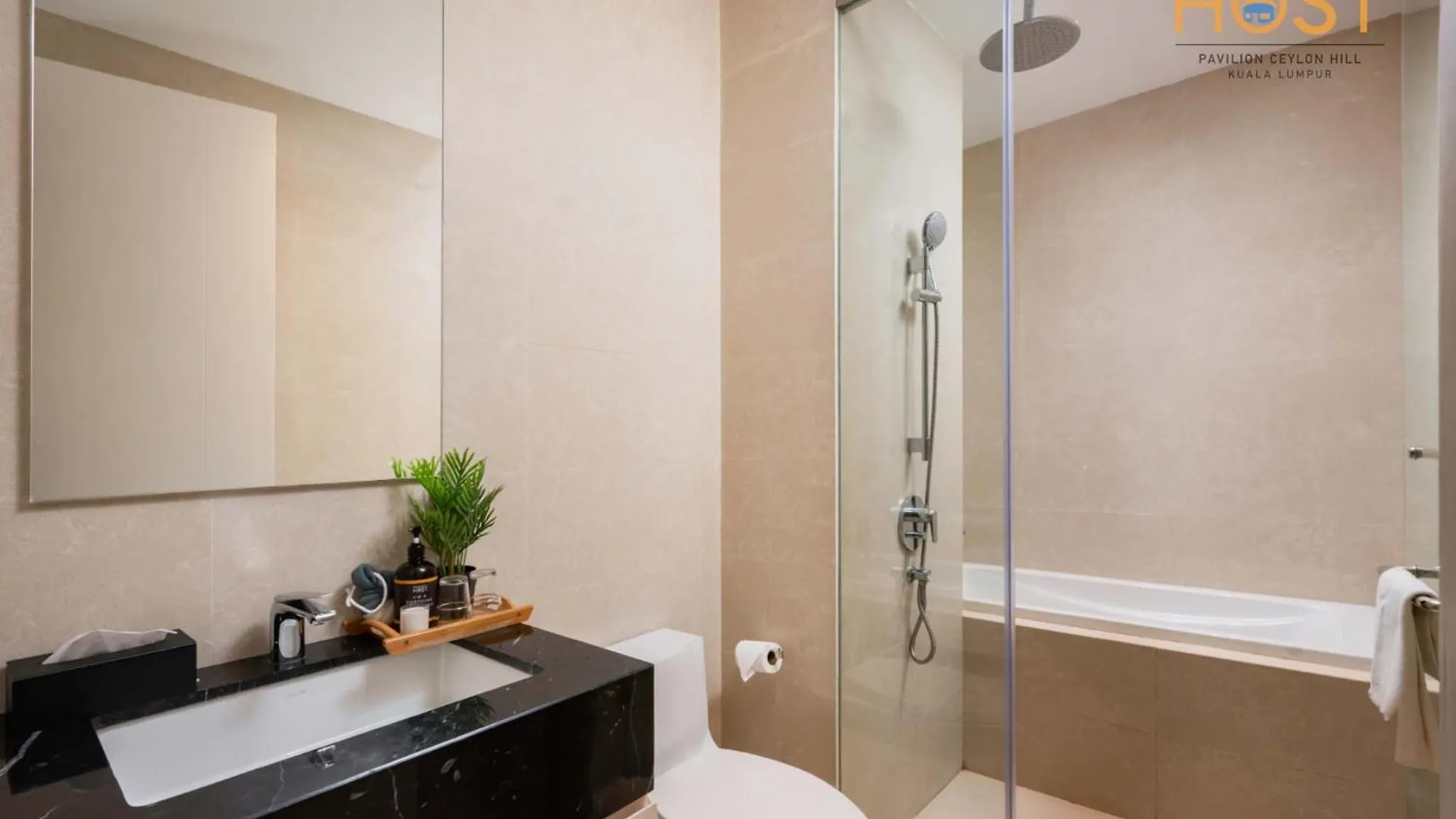 Pavilion Ceylon Hill Suites, Bukit Bintang By Perfect Host Kuala Lumpur Appartamento